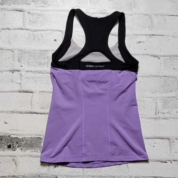 UNDER Armour racerback tank top with built-in bra support - Picture 2 of 6